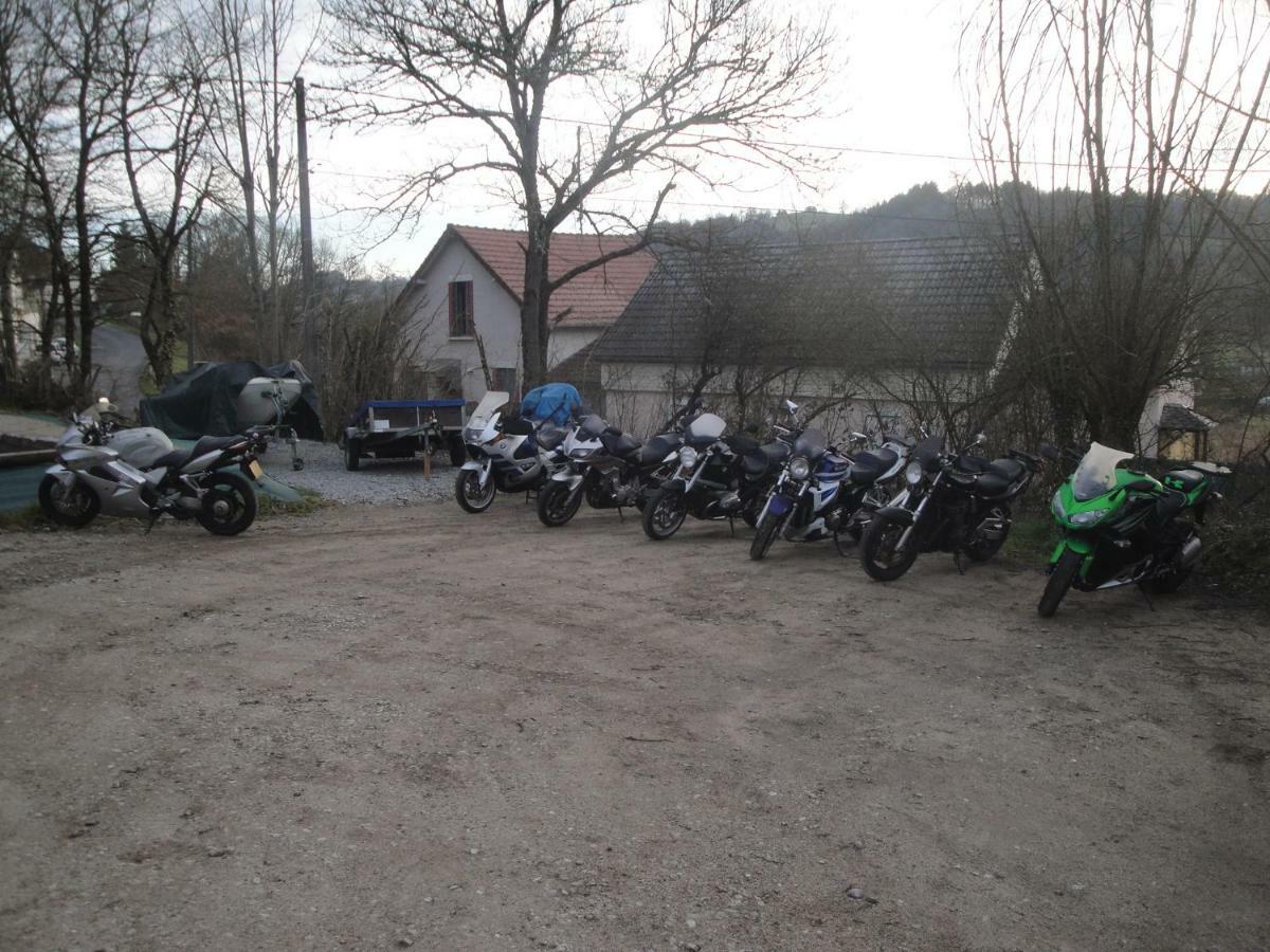 Le Relais Des Capucines Bed & Breakfast Largnac ภายนอก รูปภาพ