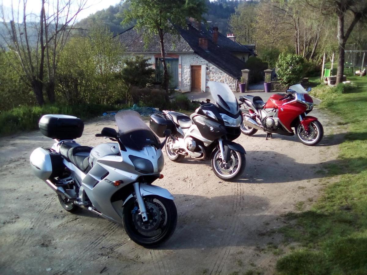 Le Relais Des Capucines Bed & Breakfast Largnac ภายนอก รูปภาพ